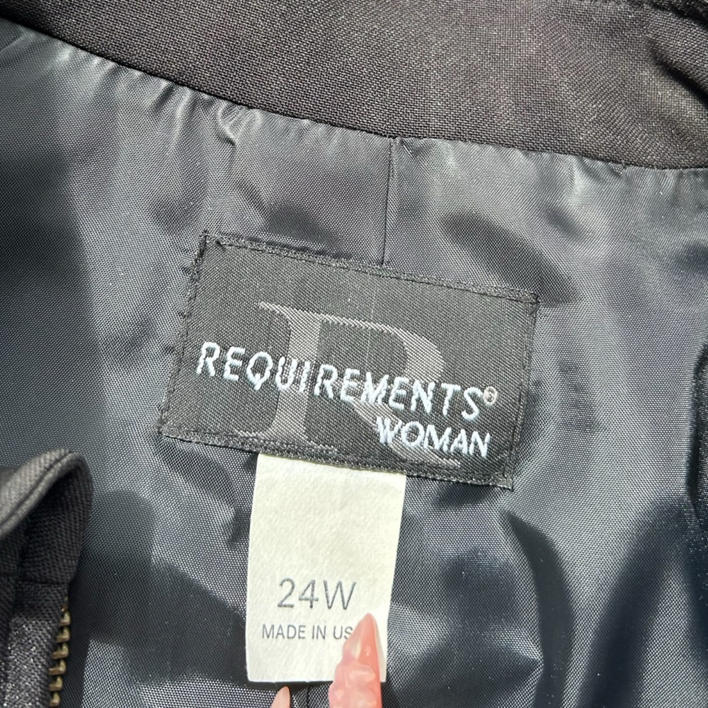 Black Lightweight Polyester Jacket With A Relaxed… - image 2